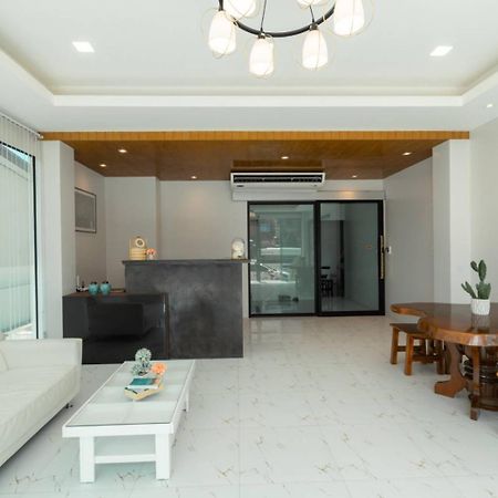 Terminal 58 Hotell Ban Mut Dok Khao Exteriör bild