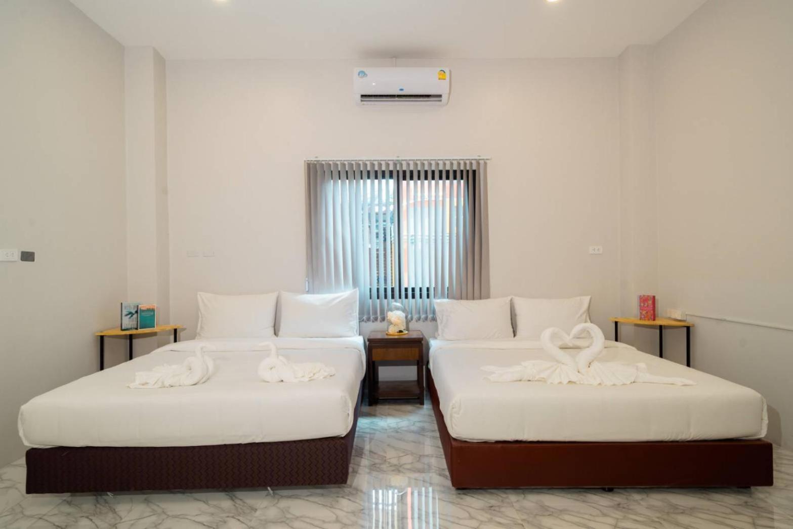Terminal 58 Hotell Ban Mut Dok Khao Exteriör bild